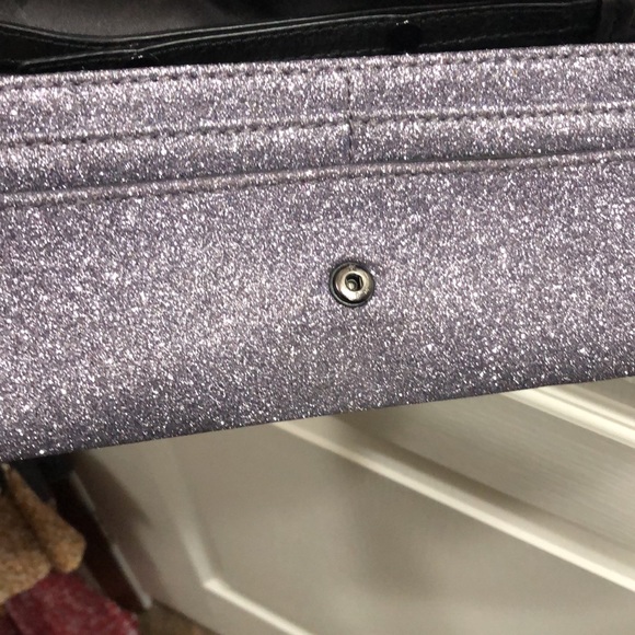 Juicy Couture wallet/shoulder purse - Picture 5 of 8